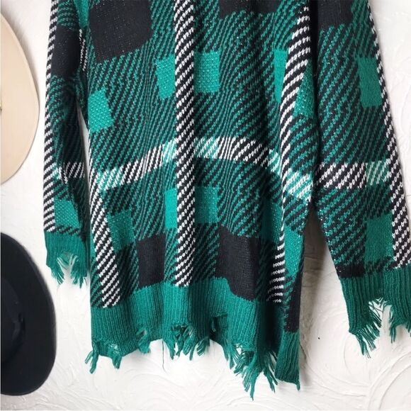 Cato Frayed Plaid Sweater Green Distressed oversized Fall - Picture 3 of 6